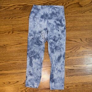 Lululemon women’s cropped legging